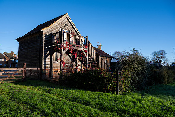 Falcon Barn13