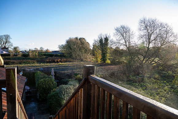Falcon Barn21
