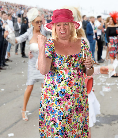 ladies Day 32