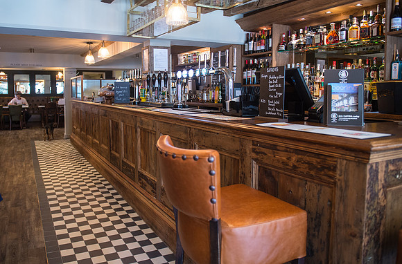 Red Lion011