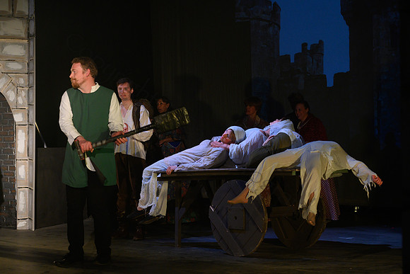 Spamalot044